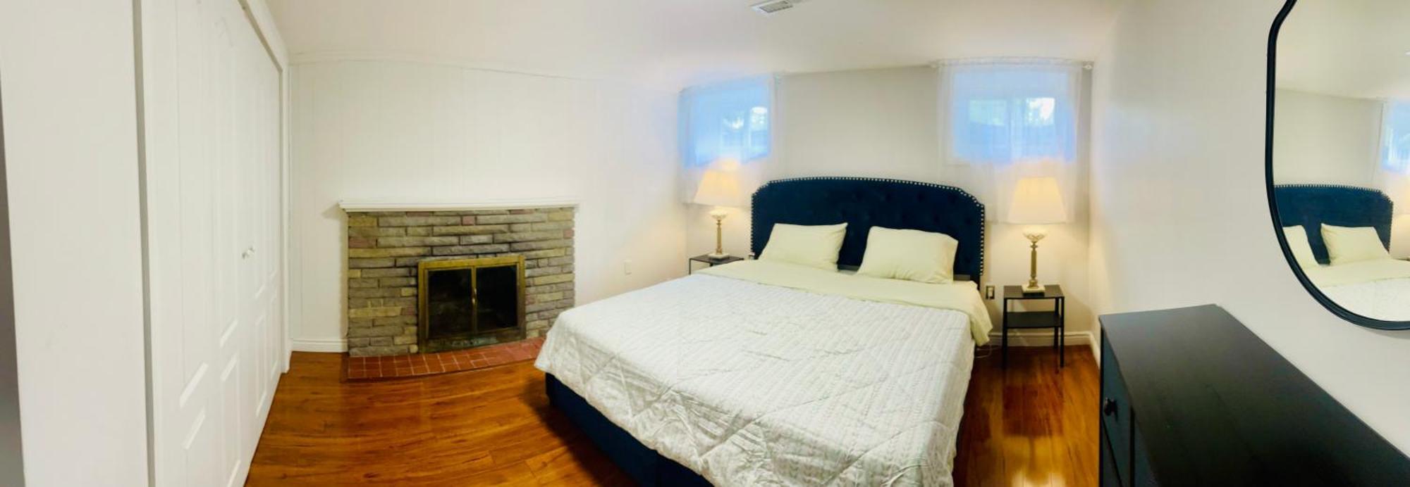 Entire Floor Privet Yard King Queen Bunk Bed Ferienhaus Toronto